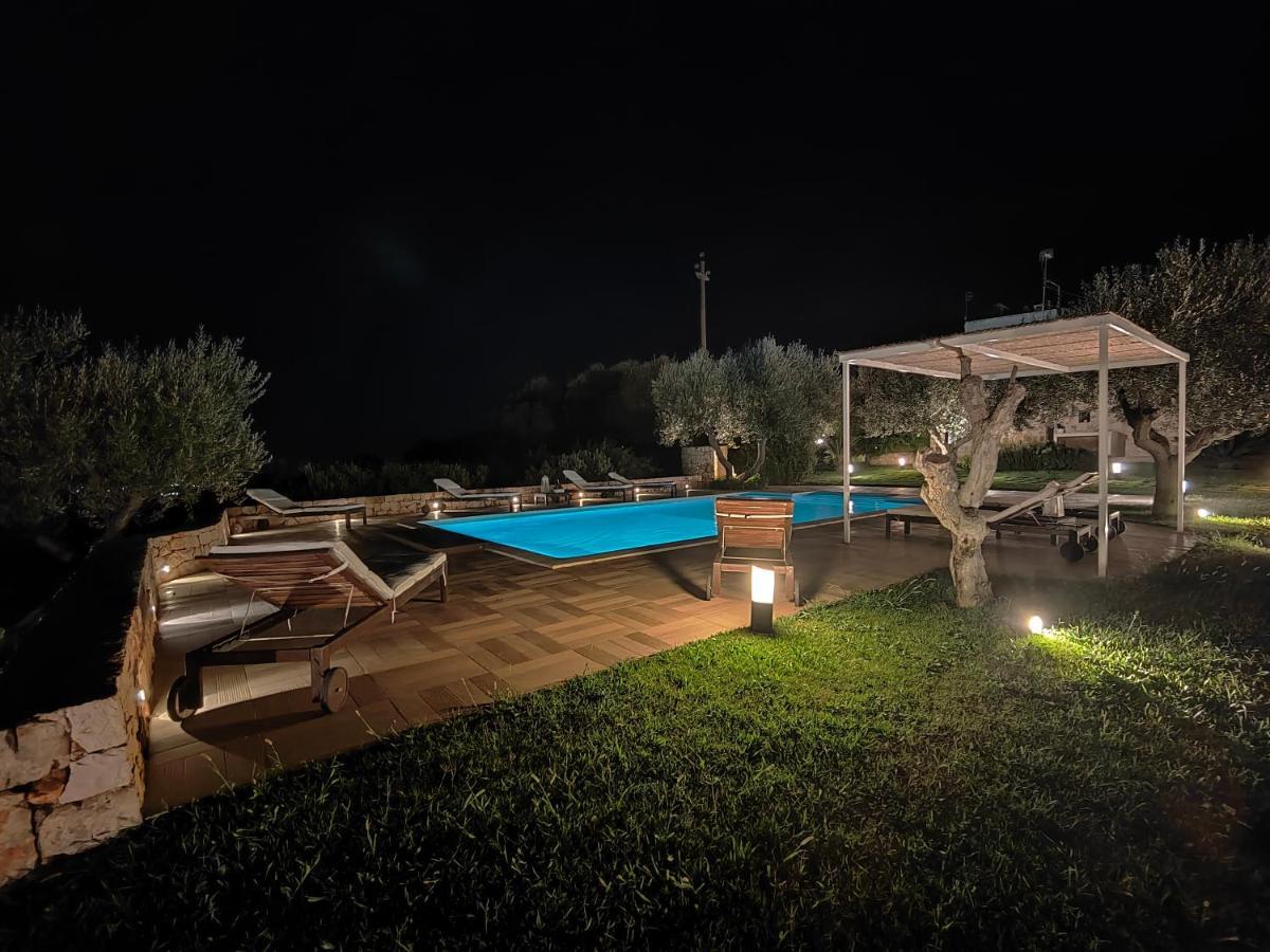 Villa Mest Pepp โมโนโปลี ภายนอก รูปภาพ