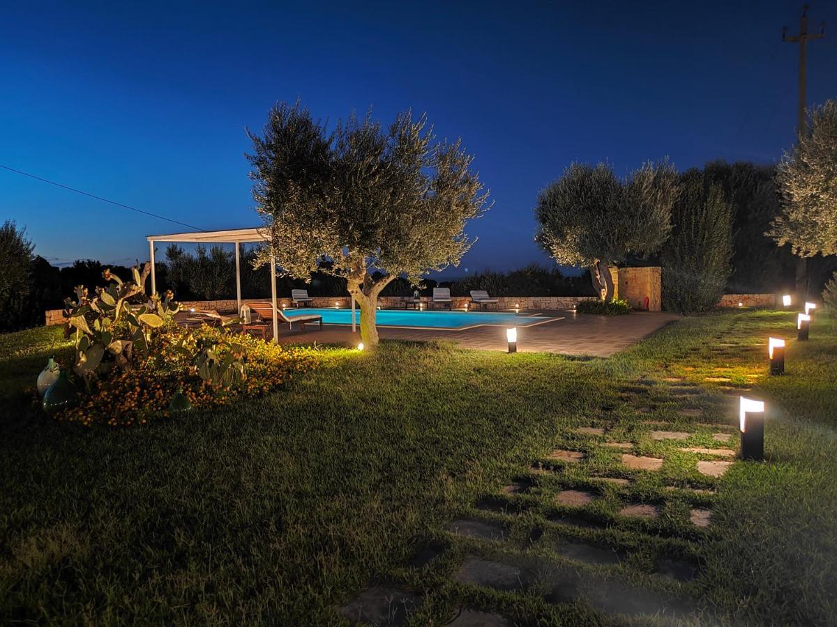 Villa Mest Pepp โมโนโปลี ภายนอก รูปภาพ