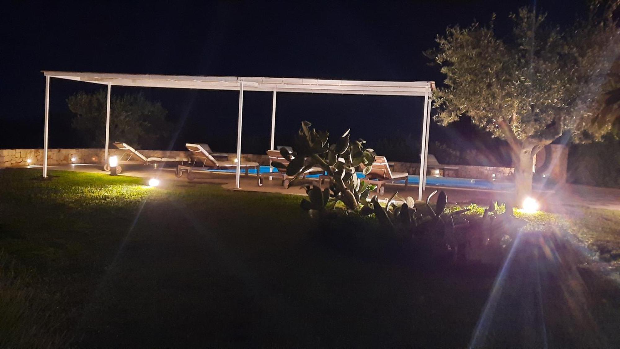 Villa Mest Pepp โมโนโปลี ภายนอก รูปภาพ