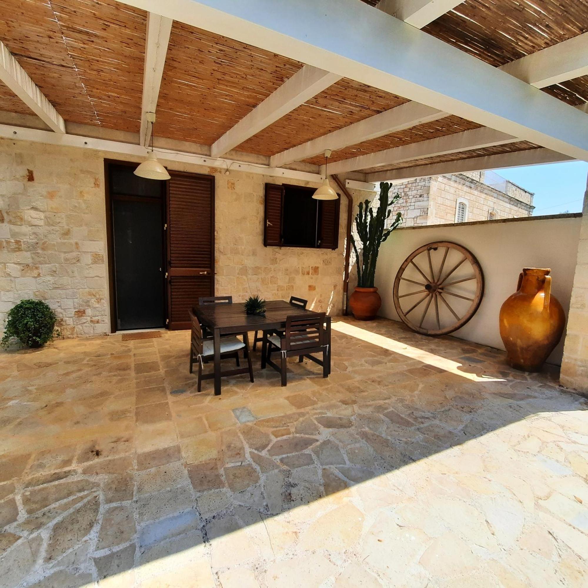 Villa Mest Pepp โมโนโปลี ภายนอก รูปภาพ