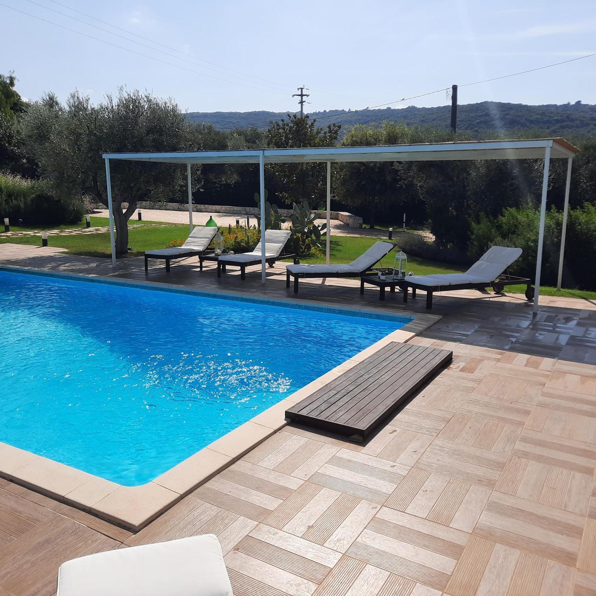 Villa Mest Pepp โมโนโปลี ภายนอก รูปภาพ